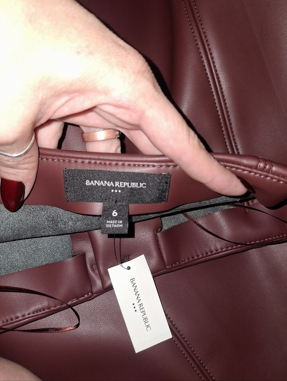 Banana Republic Vegan Leather Midi A-Line Skirt In Vino Rosso Sz. 6 - Picture 2 of 8